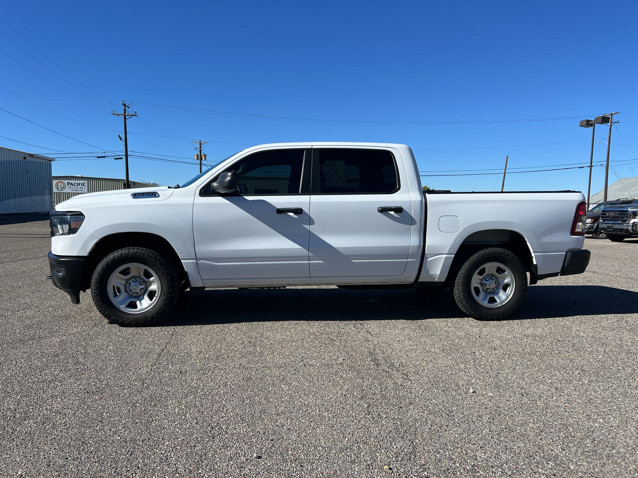 2023 RAM 1500 Tradesman Crew Cab 4x4 5'7" Box