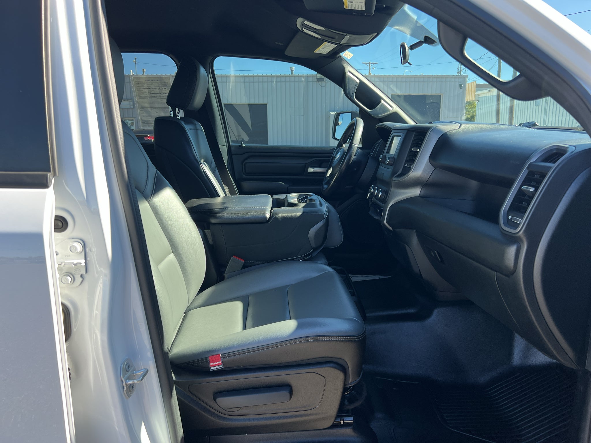 2023 RAM 1500 Tradesman Crew Cab 4x4 5'7" Box