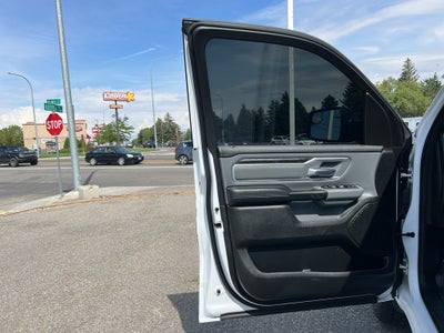 2022 RAM 1500 Big Horn Crew Cab 4x4 5'7" Box