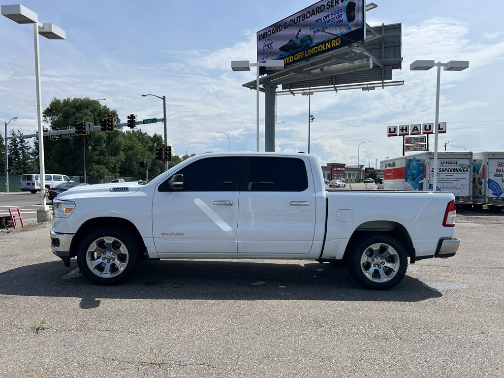 2022 RAM 1500 Big Horn Crew Cab 4x4 5'7" Box