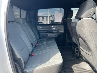 2022 RAM 1500 Big Horn Crew Cab 4x4 5'7" Box