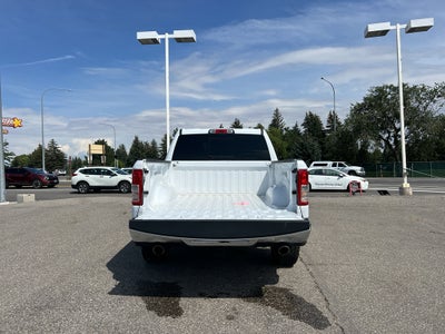 2022 RAM 1500 Big Horn Crew Cab 4x4 5'7" Box