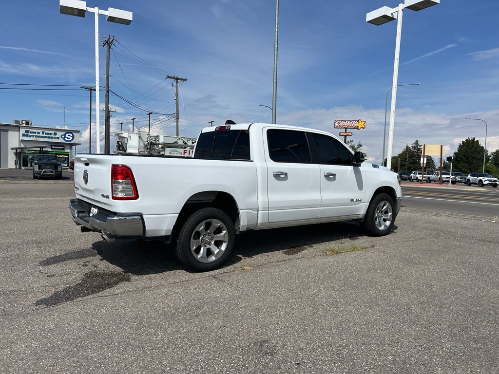 2022 RAM 1500 Big Horn Crew Cab 4x4 5'7" Box