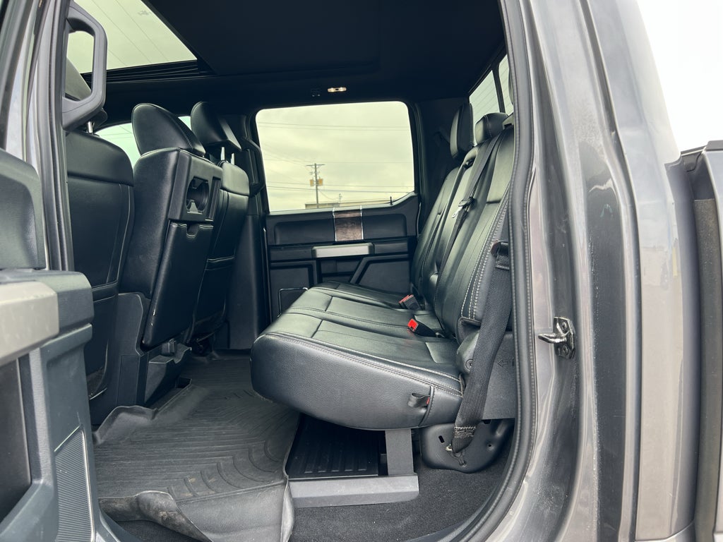 2022 Ford F-350 LARIAT