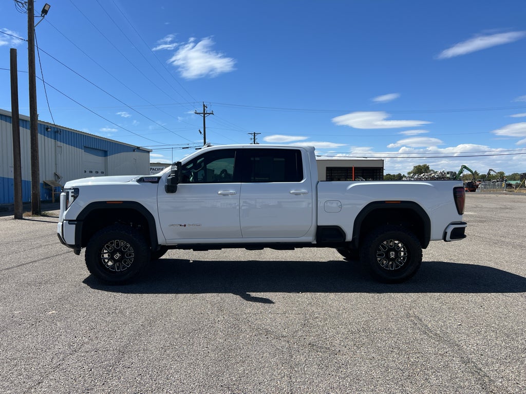 2025 GMC Sierra 2500 HD AT4