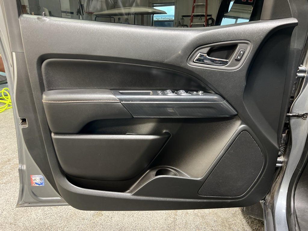 2022 GMC Canyon AT4 - Leather
