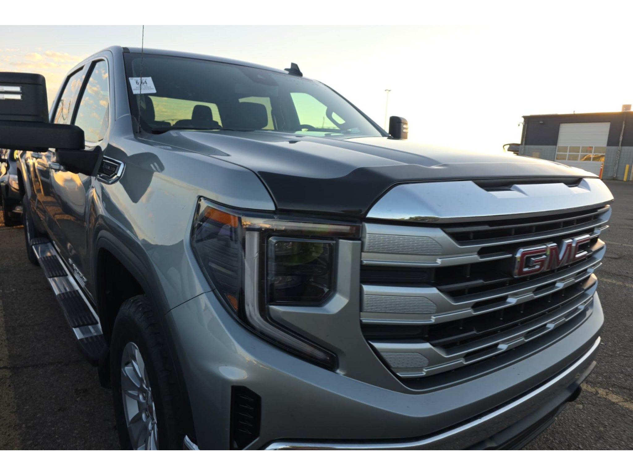 2024 GMC Sierra 1500 SLE