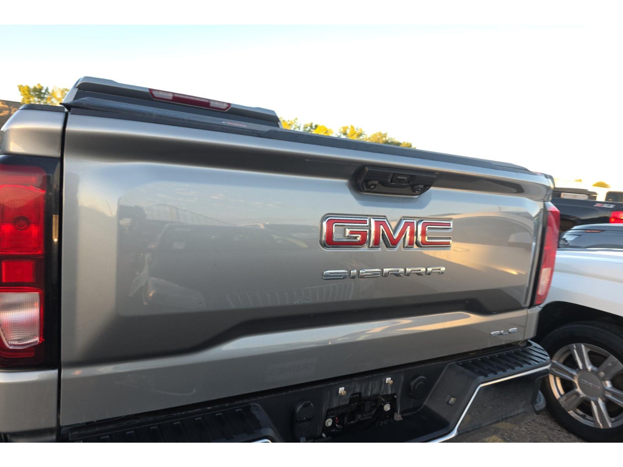 2024 GMC Sierra 1500 SLE