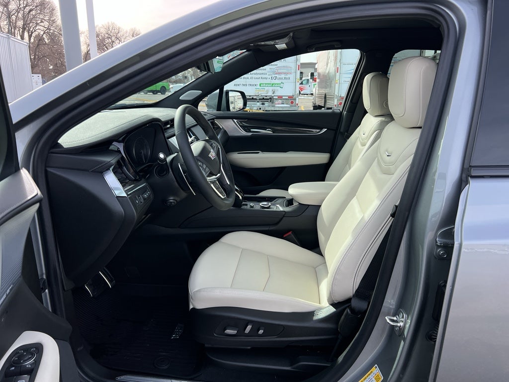 2026 Cadillac XT5 Sport
