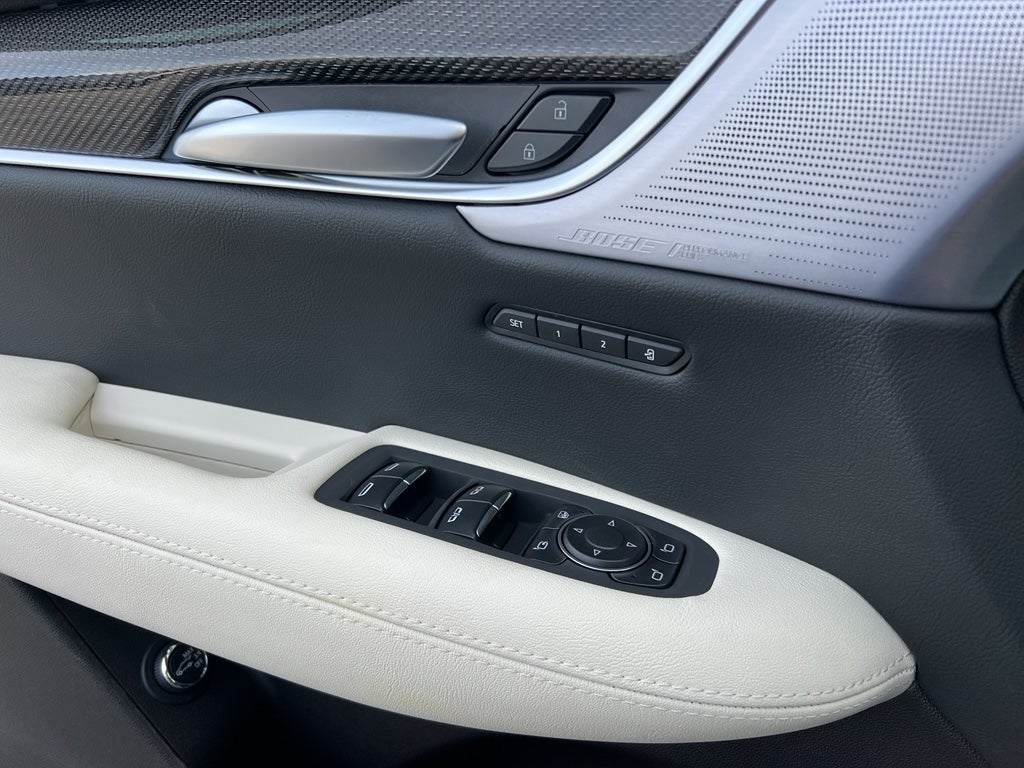 2026 Cadillac XT5 Sport