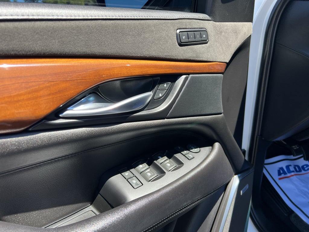 2019 Cadillac Escalade ESV Luxury