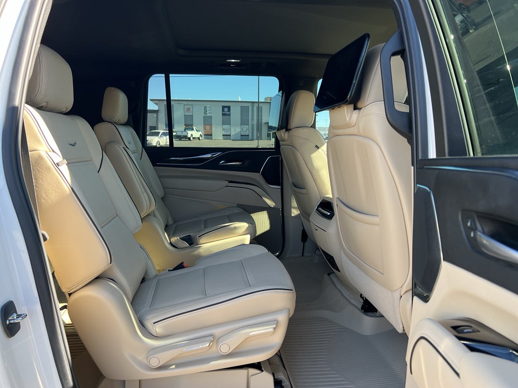 2023 Cadillac Escalade ESV Premium Luxury
