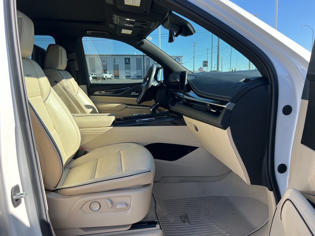 2023 Cadillac Escalade ESV Premium Luxury