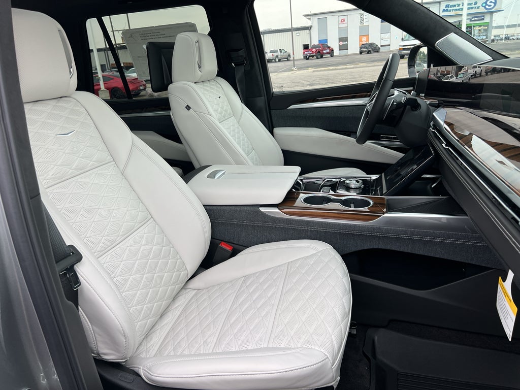 2026 Cadillac Escalade Platinum Sport - Photo 27