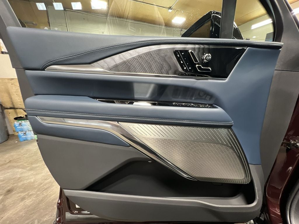 2025 Cadillac ESCALADE IQ Luxury 2