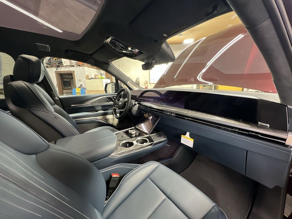 2025 Cadillac ESCALADE IQ Luxury 2