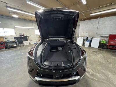 2025 Cadillac ESCALADE IQ Luxury 2