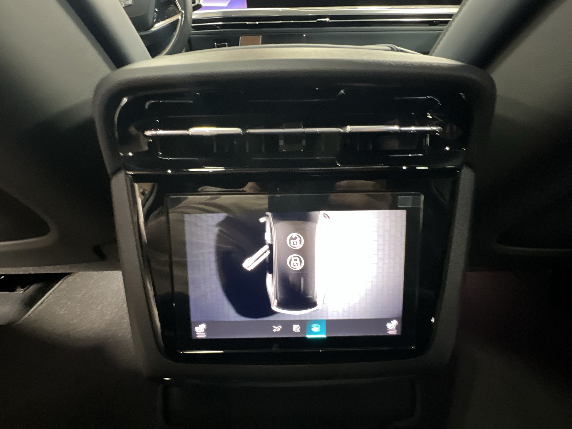 2025 Cadillac ESCALADE IQ Luxury 2