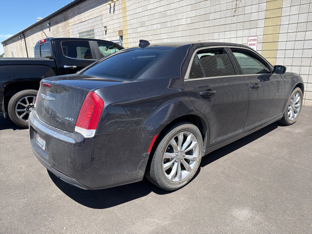 2018 Chrysler 300 Touring L AWD