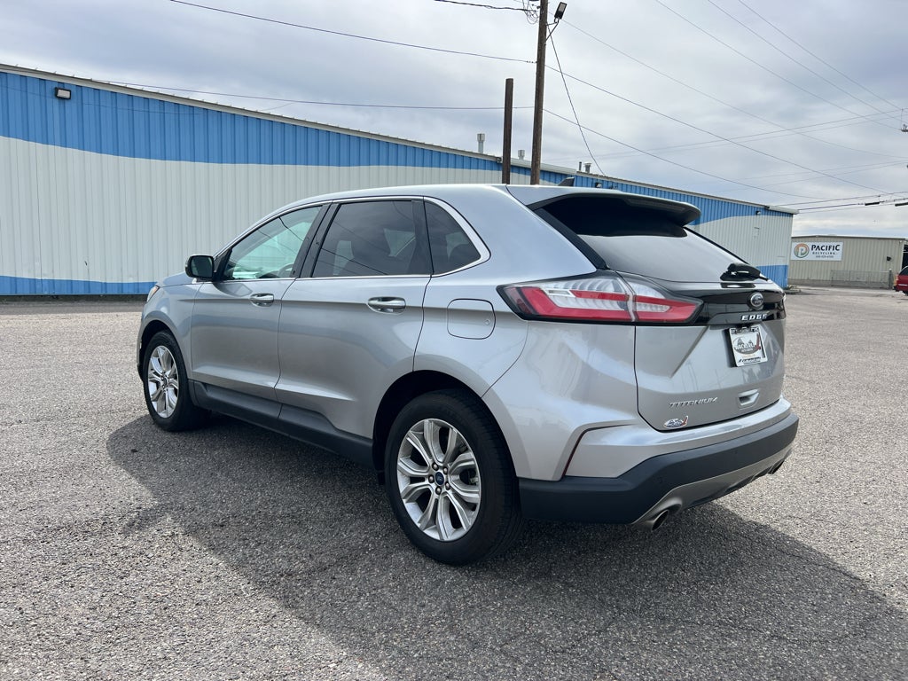 2022 Ford Edge Titanium