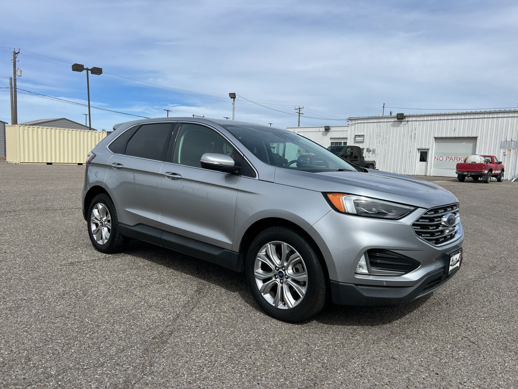 2022 Ford Edge Titanium