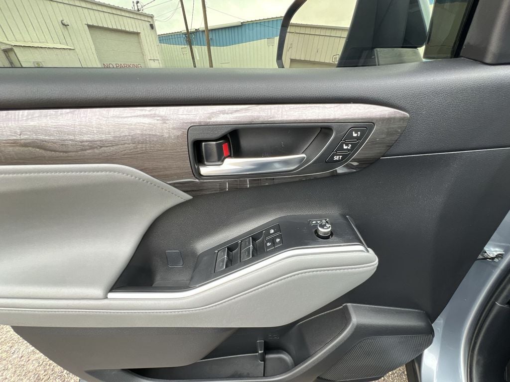 2024 Toyota Highlander Limited
