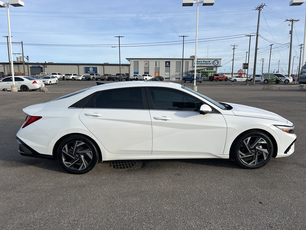 2024 Hyundai Elantra Limited