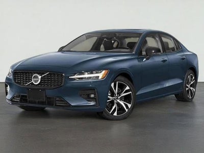 2024 Volvo S60 Core Dark Theme