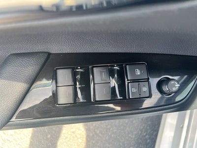 2020 Toyota Prius XLE
