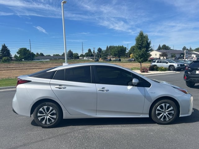 2020 Toyota Prius XLE