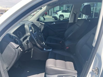 2016 Volkswagen Tiguan S