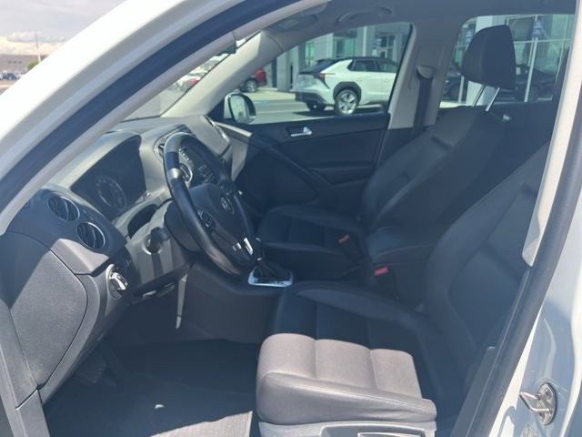 2016 Volkswagen Tiguan S
