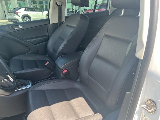 2016 Volkswagen Tiguan S